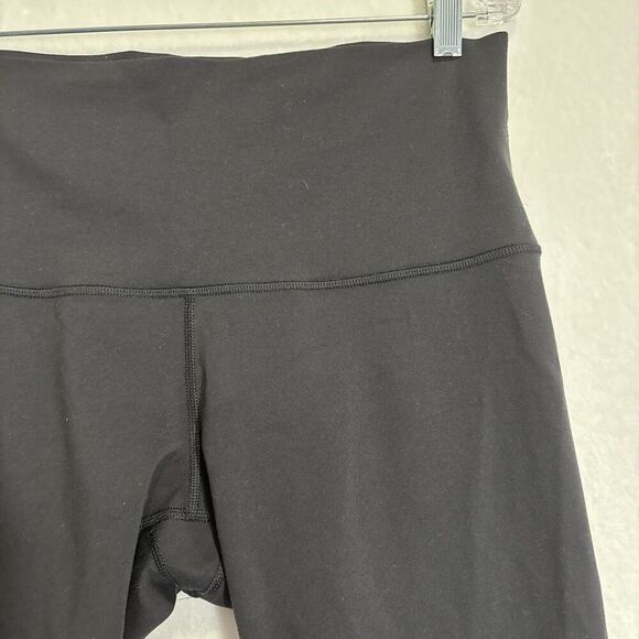 Lululemon Black Cropped Leggings Women’s Size 12 Nylon Lycra Activewear Yoga - Picture 3 of 14